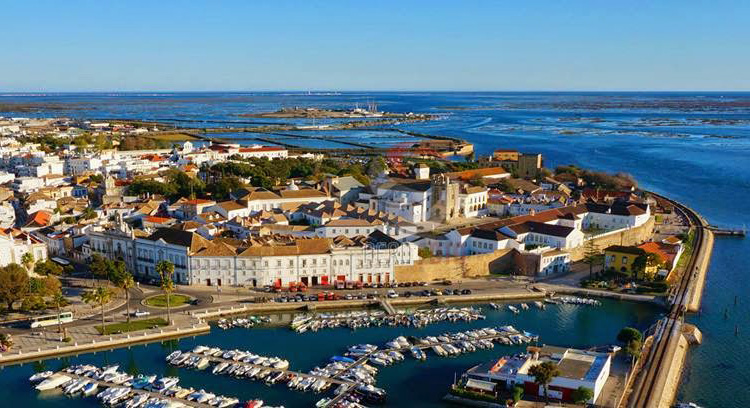 Faro assinala Dia Mundial do Turismo com novo mapa turístico