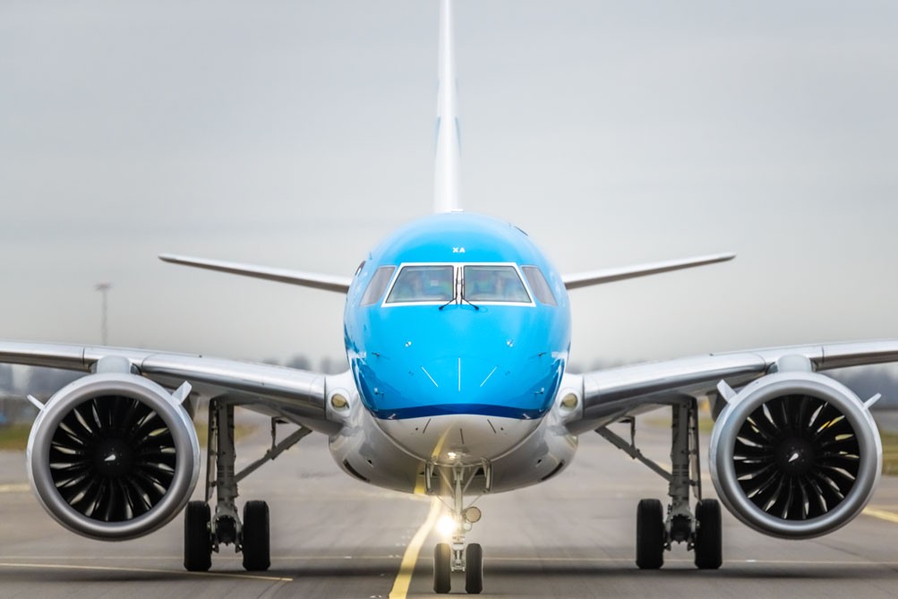 KLM recebe primeiro avião Embraer E